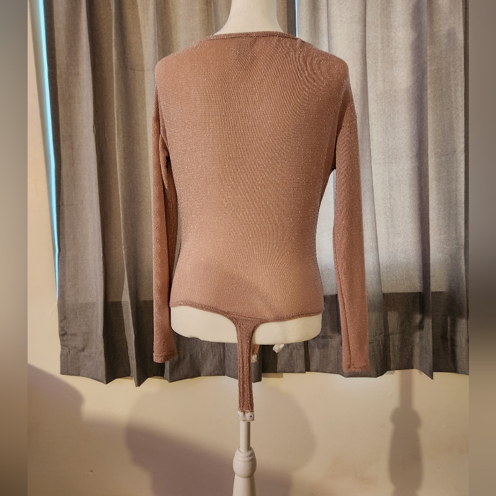 Small Glittery Light Pink Windsor bodysuit - Picture 3 of 4
